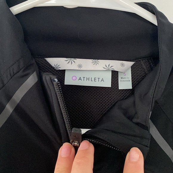 Athleta Running Shell Jacket - Picture 4 of 7